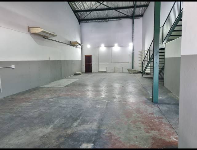 200M² WAREHOUSE TO LET IN NELSPRUIT INDUSTRIAL